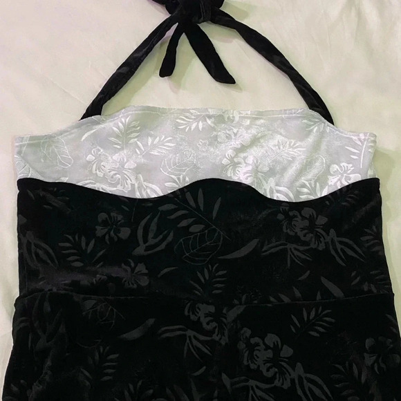 Cider women’s black white velvet  halter long floral dark academia overalls. S - Picture 1 of 9